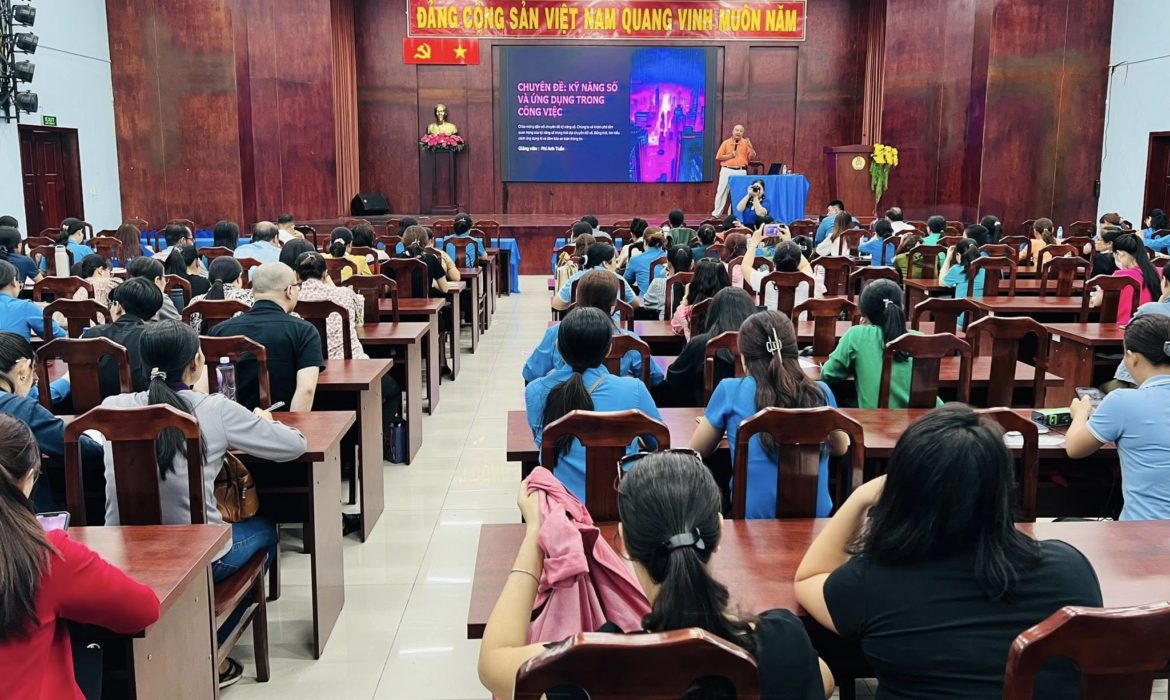 DXCenter và Liên đoàn Lao động Quận 12 đã tổ chức thành công Hội nghị tập huấn “Bồi dưỡng ứng dụng Chuyển đổi số năm 2025”