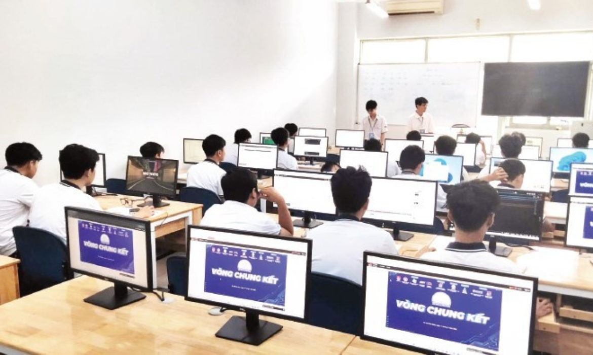 Hướng đến trung tâm giáo dục thông minh