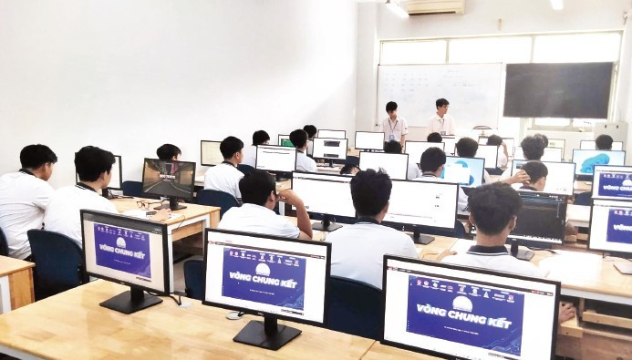 Hướng đến trung tâm giáo dục thông minh